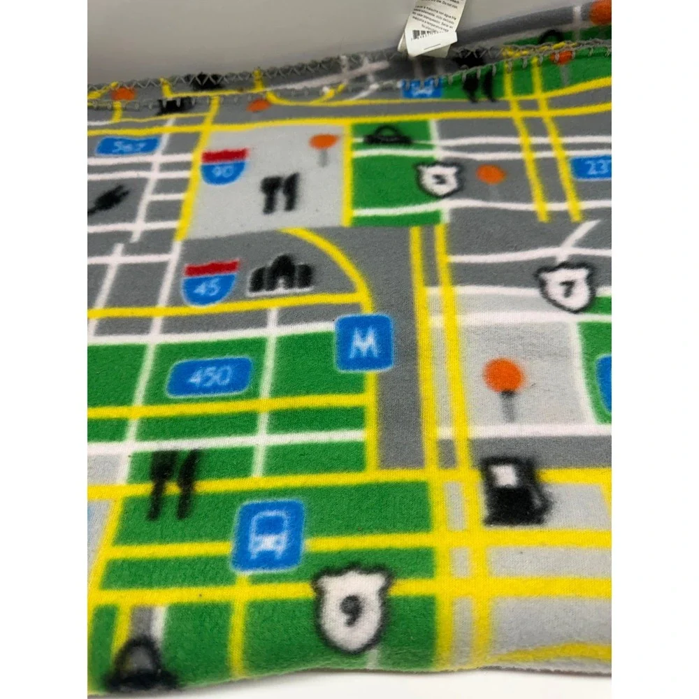 Mainstays City Map Fleece Throw Blanket 50x60 Kids Playroom Road Signs Gray